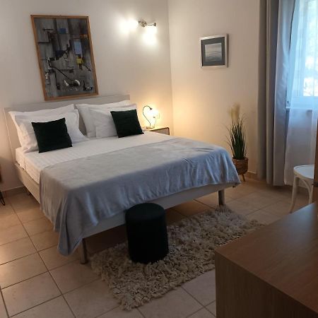 Villa Kuca Za Odmor Maka à Kučiće Extérieur photo