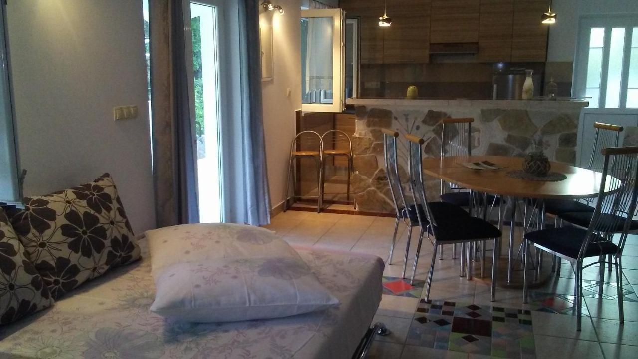 Villa Kuca Za Odmor Maka à Kučiće Extérieur photo