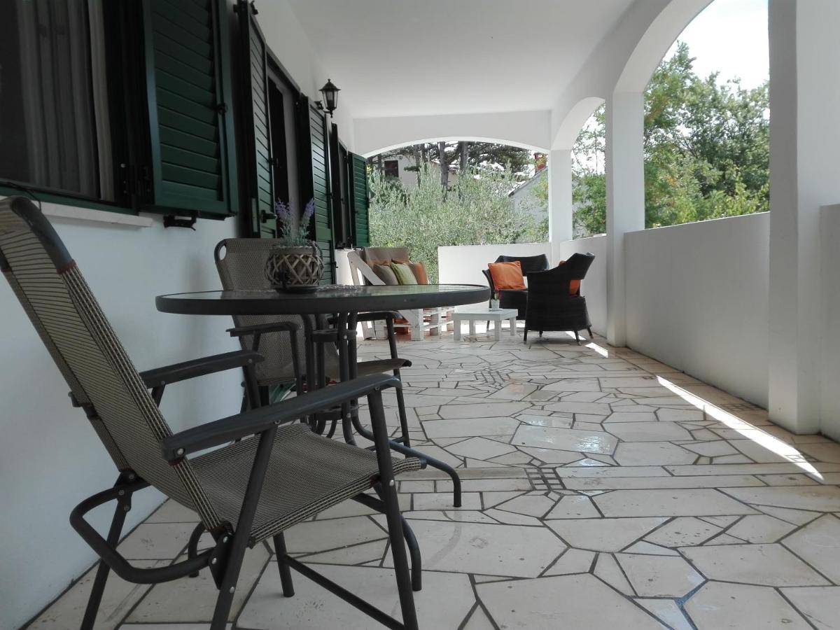 Villa Kuca Za Odmor Maka à Kučiće Extérieur photo