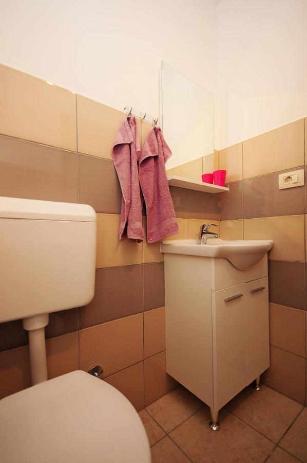Villa Kuca Za Odmor Maka à Kučiće Extérieur photo