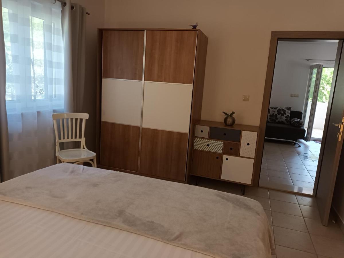 Villa Kuca Za Odmor Maka à Kučiće Extérieur photo