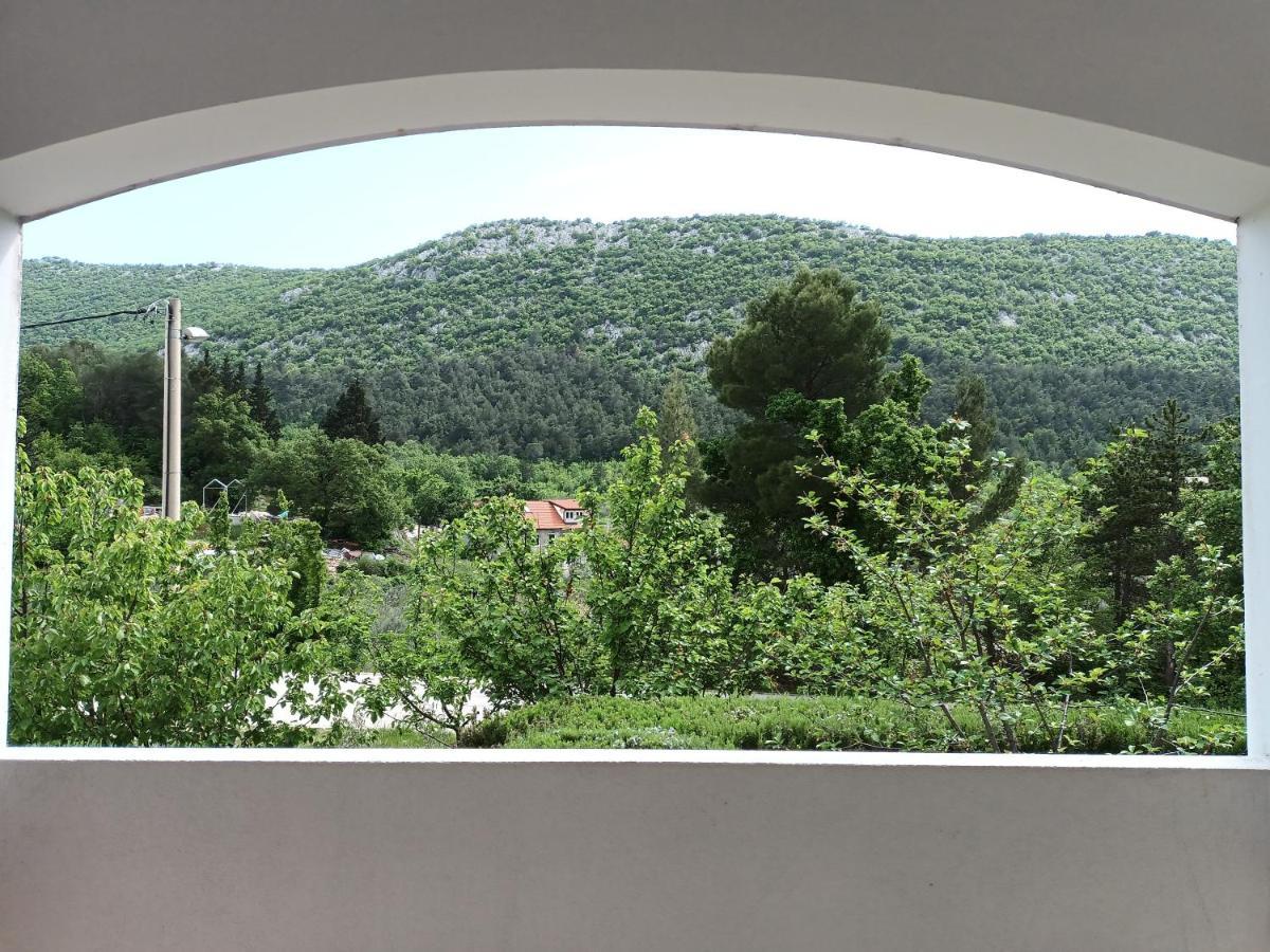 Villa Kuca Za Odmor Maka à Kučiće Extérieur photo
